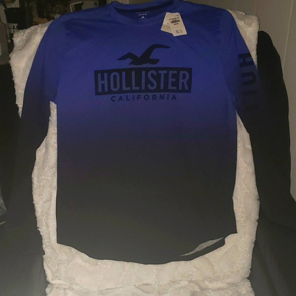 Hollister long sleeve tshirt